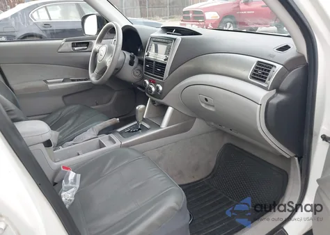 2009 Subaru Forester 2.5X Limited from USA, damaged, VIN JF2SH646X9H776204